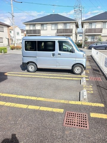 駐車場　車をお持ちの方に嬉しい駐車場付きの物件です