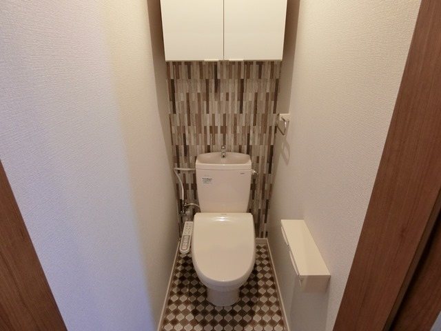 トイレ　清潔感のあるウォシュレット付きのトイレです♪