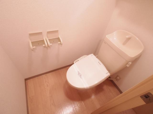 【五條市今井のマンションのトイレ】