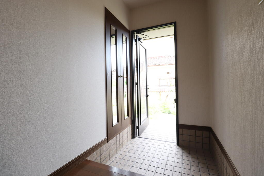 玄関　玄関入るとこんな感じ♪