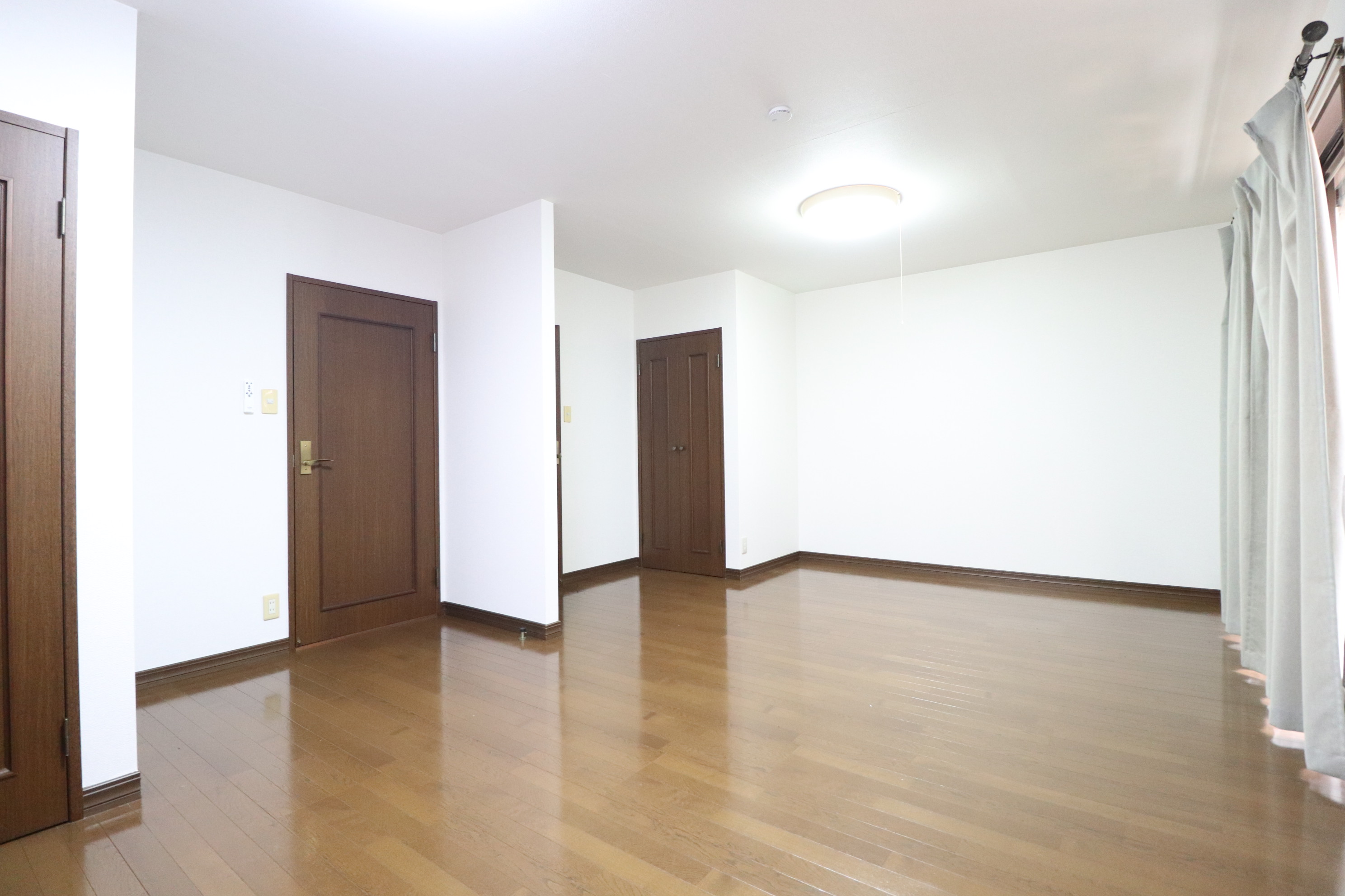 眺望　2階　16.9帖の洋室♪