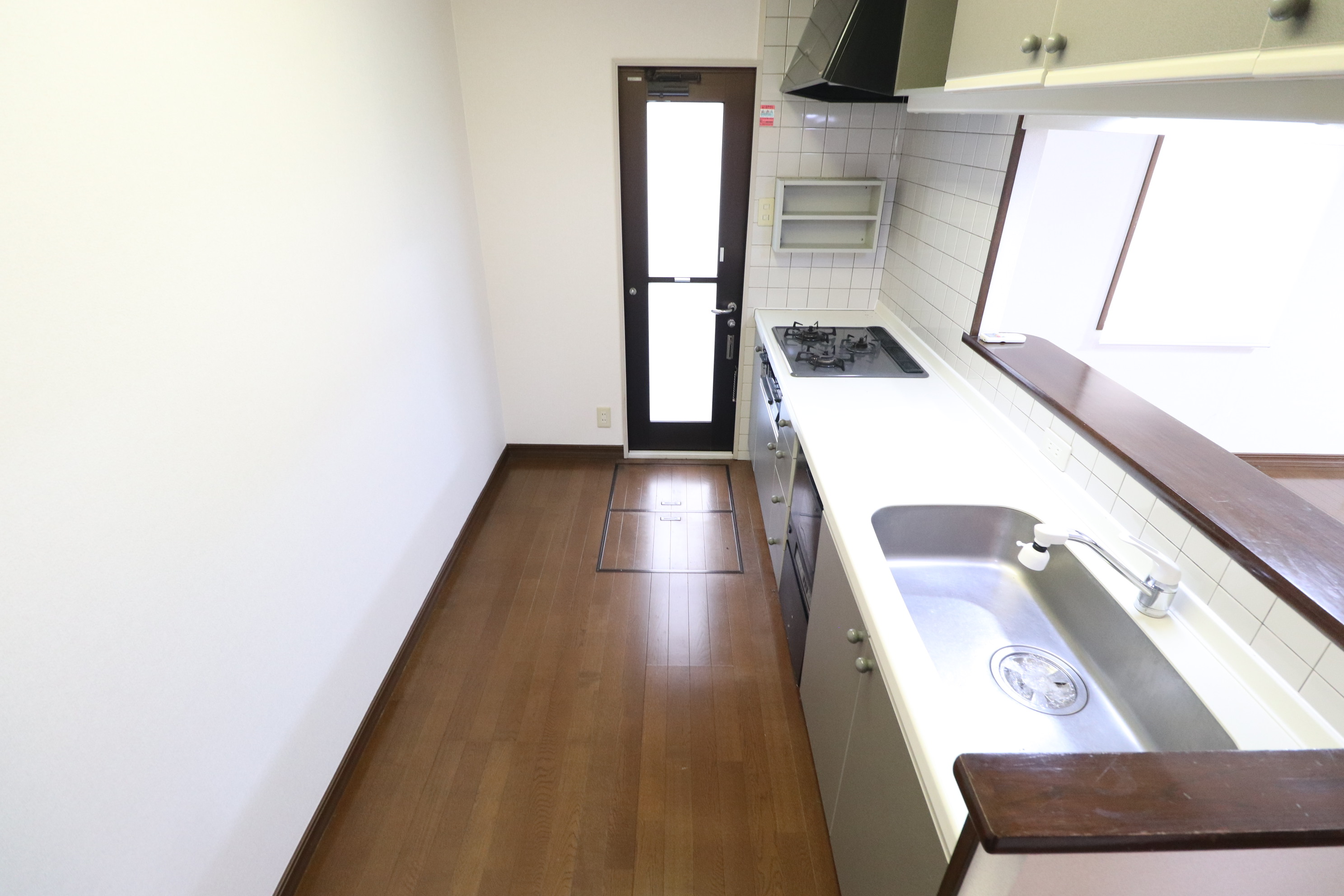 キッチン　3口コンロのシステムキッチン♪