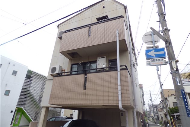 神戸市兵庫区下祇園町のマンションの建物外観
