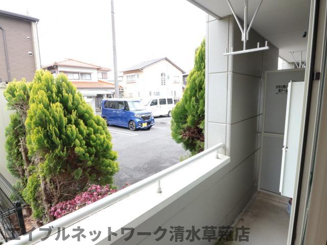 バルコニー　広々としたバルコニーです