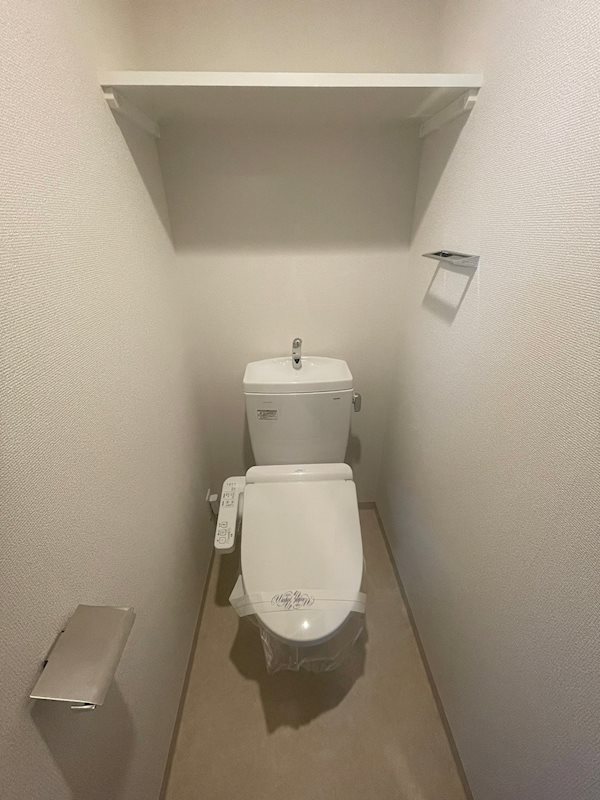【神戸市中央区下山手通のマンションのトイレ】