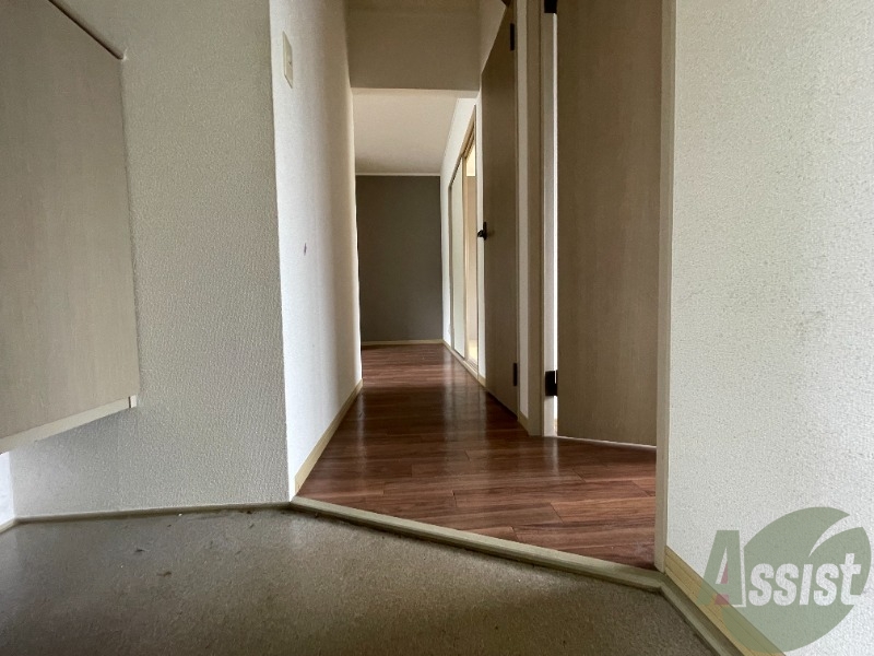 玄関　玄関でございます。毎日の出入りはこちらから。