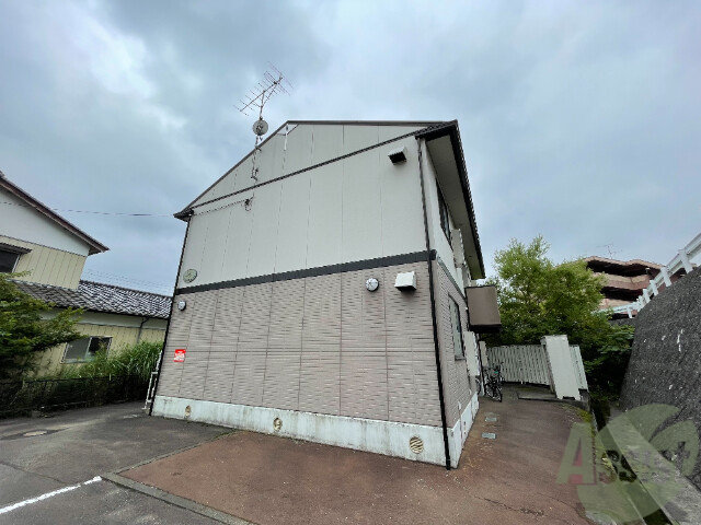 建物外観　仙台市泉区みずほ台２２「ログパルクＣ棟」