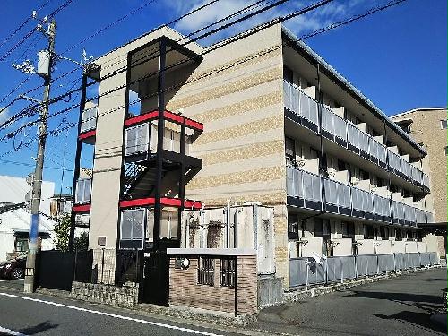 【レオパレス徳島の建物外観】