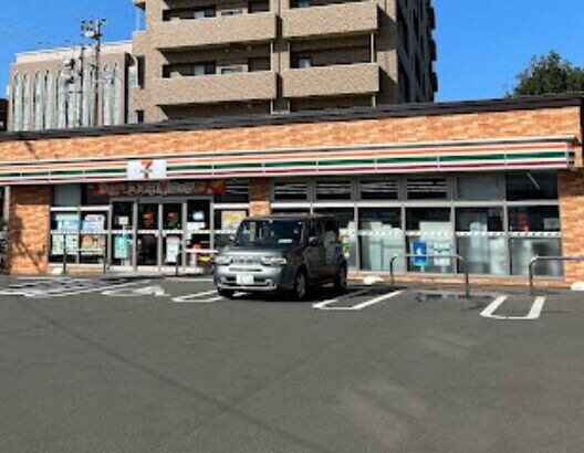 【札幌市北区北十五条西のマンションのコンビニ】