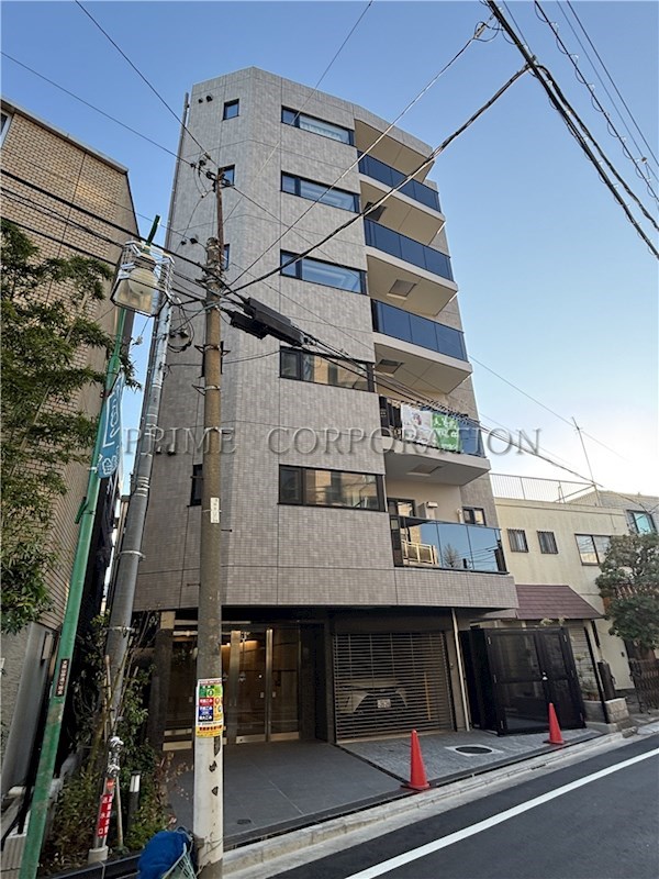 【大田区北千束のマンションの建物外観】