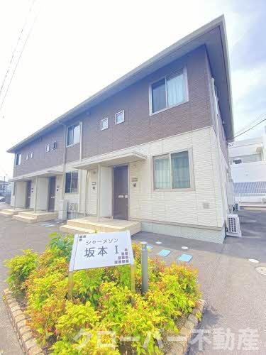 観音寺市坂本町のアパートの建物外観