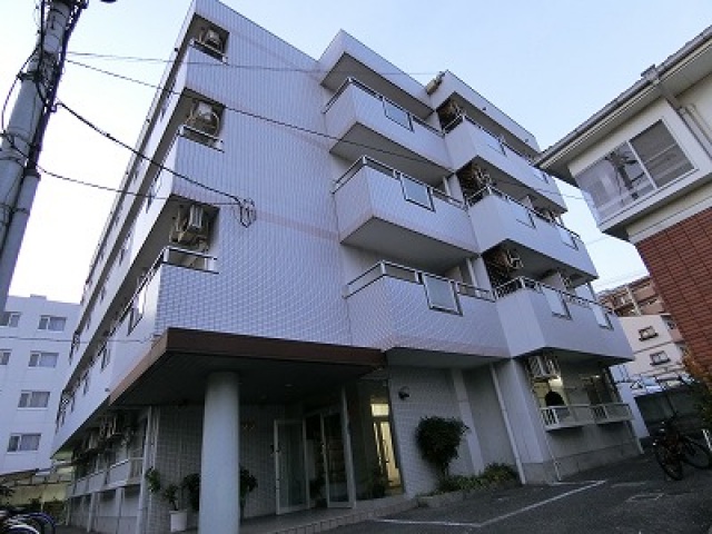 ソサエティ山手の外観
