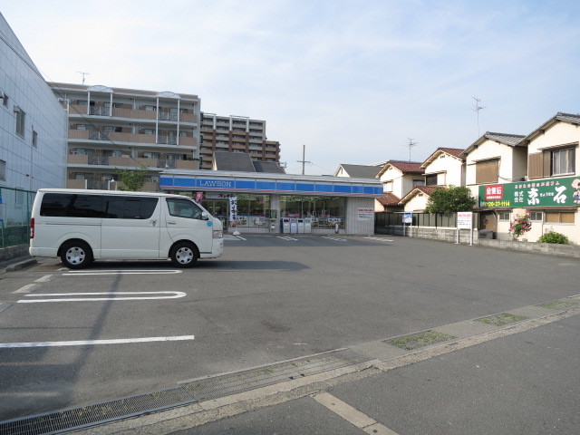 コンビニ　ローソン高槻別所中の町店（コンビニ）まで462m