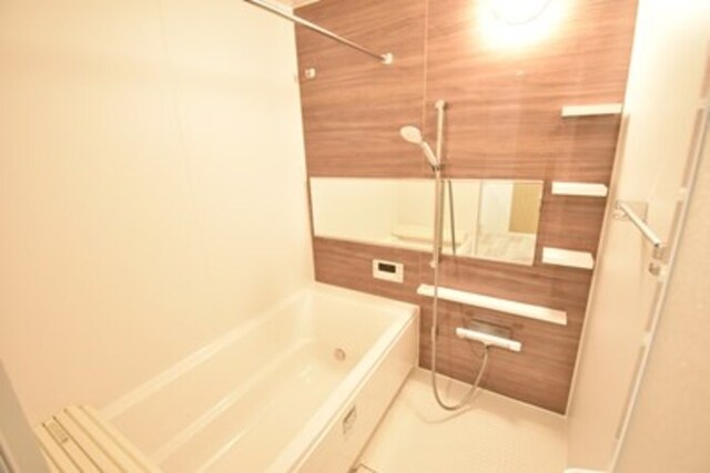 バス・シャワールーム　浴室