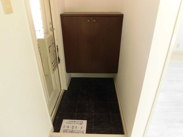 玄関　下駄箱