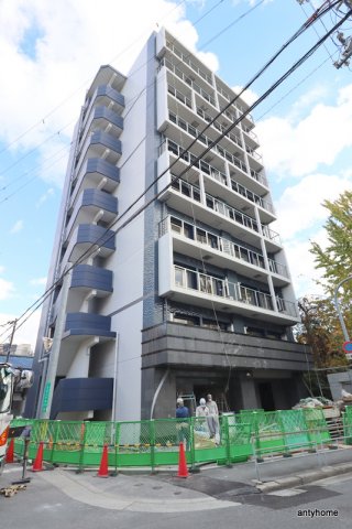 プレサンスOSAKA西中島リエゾンの建物外観
