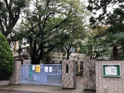 小学校　赤羽西小学校（小学校）まで642m