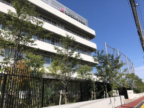 中学校　北区立稲付中学校（中学校）まで528m