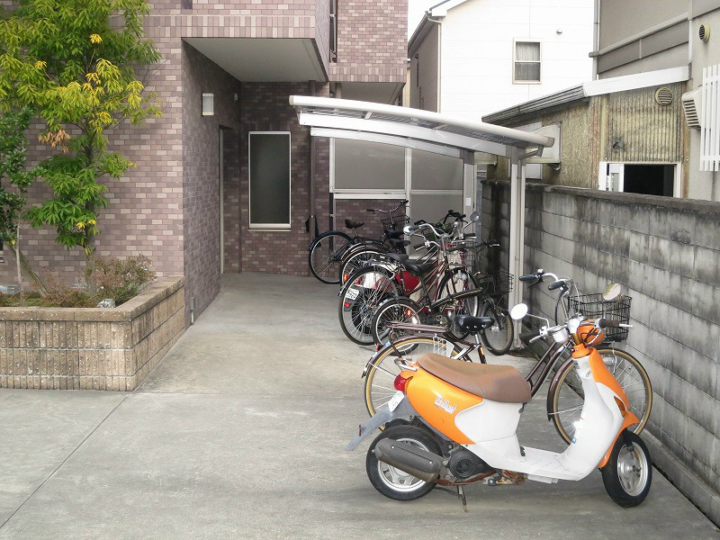駐車場　駐輪場
