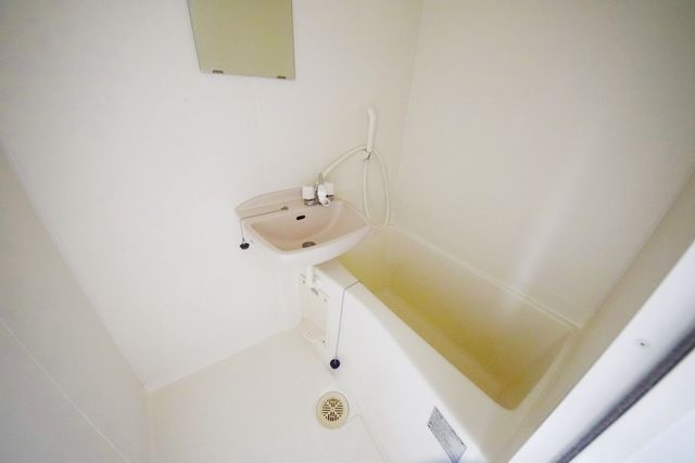 バス・シャワールーム　★ゆったりバスルームです★