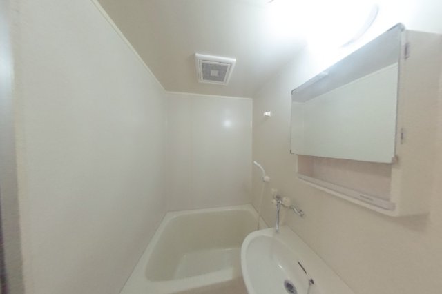 バス・シャワールーム　2022年1月撮影