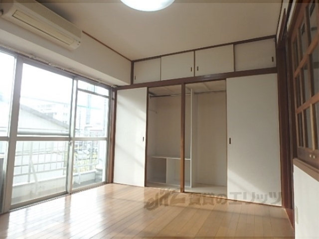 居室・リビング　洋室