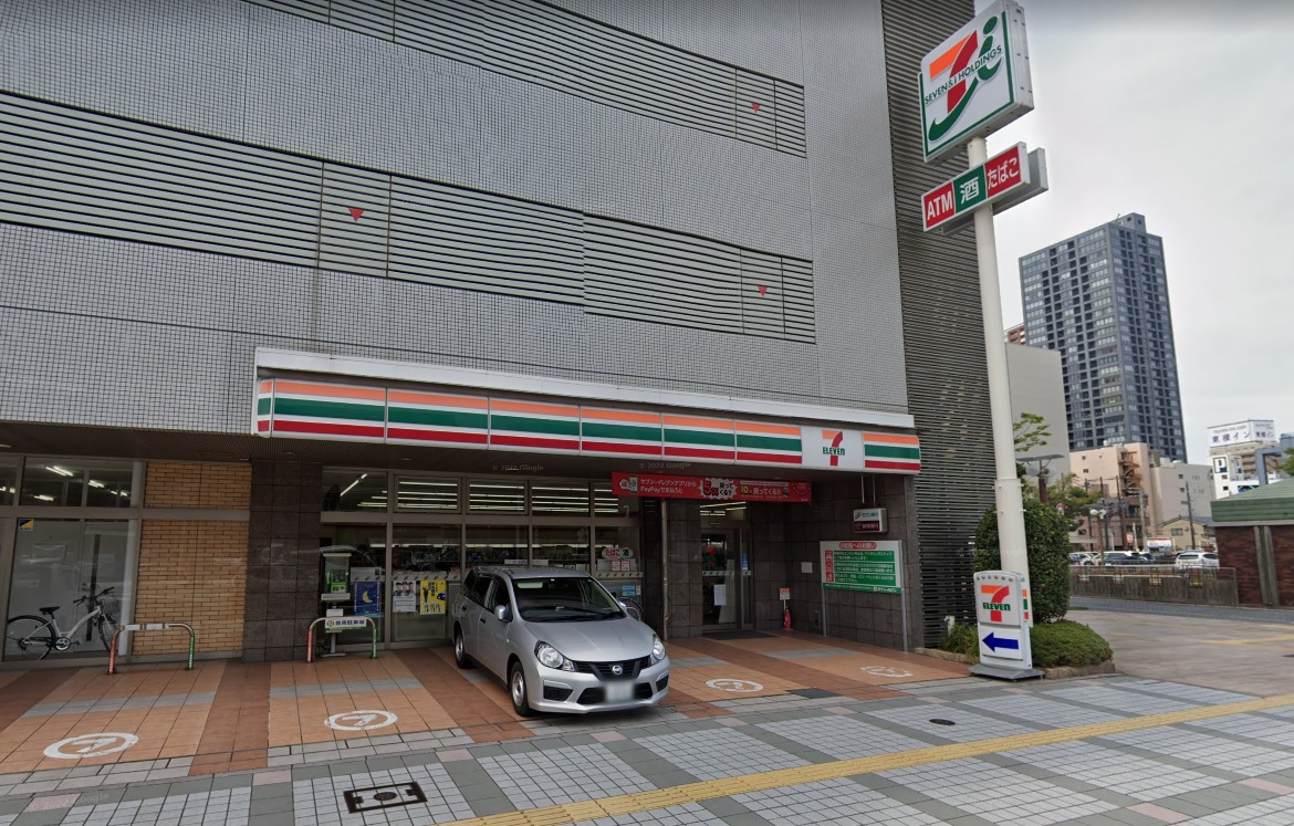 コンビニ　セブンイレブン　浜松イーストタウン店（コンビニ）まで100m