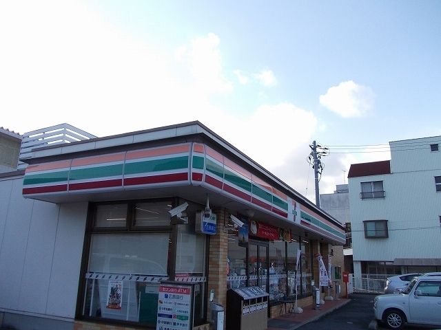 コンビニ　セブンイレブン（コンビニ）まで1000m