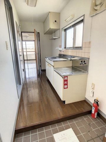 玄関　2023年6月撮影※現況を優先します。