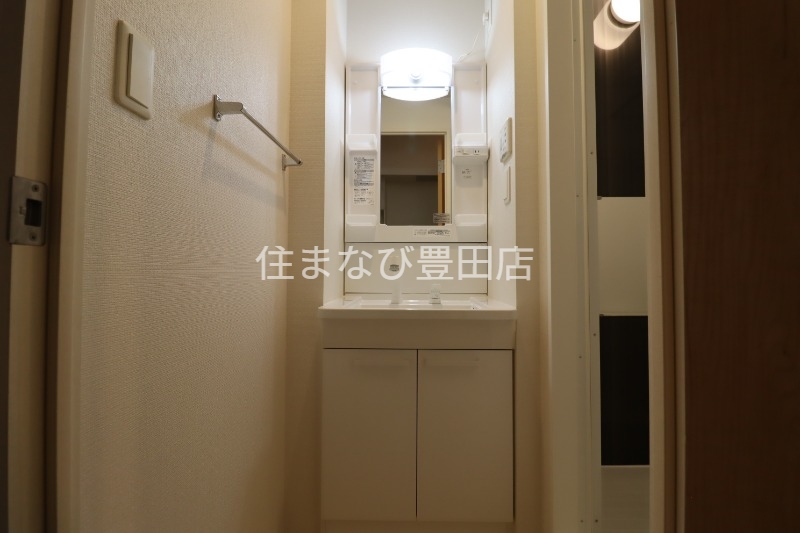 洗面設備　同型タイプ