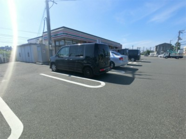 コンビニ　セブンイレブン下関幡生店（コンビニ）まで973m