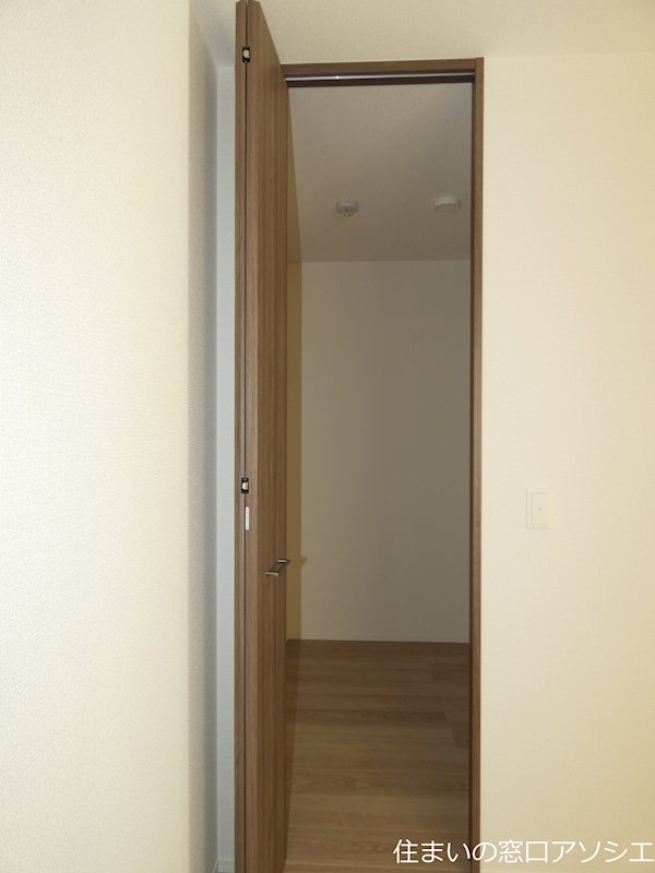 収納　ウォークインクローゼット