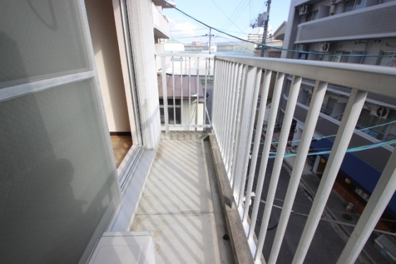 バルコニー　※別部屋の写真です