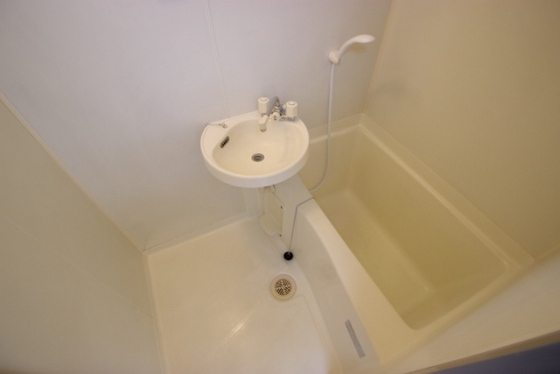 洗面設備　※別部屋の写真です