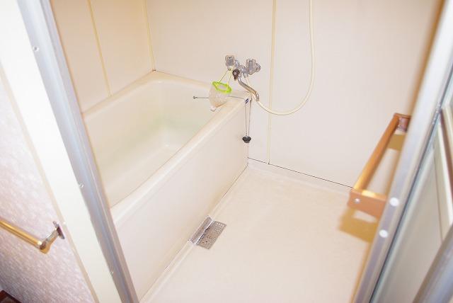 バス・シャワールーム　日々の暮らしに欠かせないお風呂です