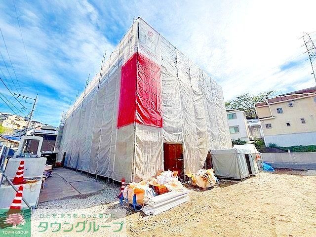 建物外観　駐車場