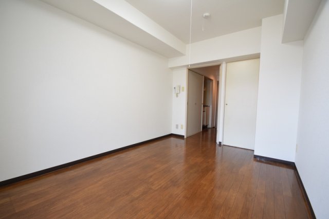 居室・リビング　６帖の居室