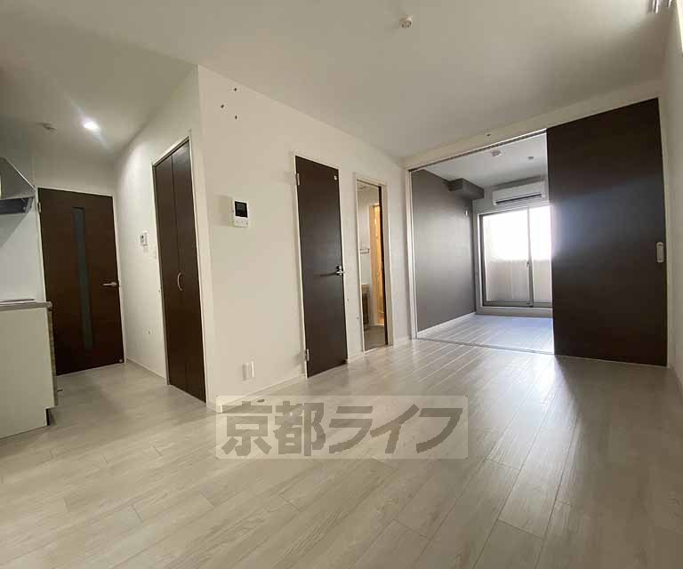 居室・リビング　２０２５年築、設備充実物件！