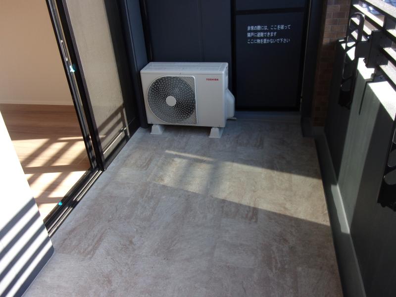 バルコニー　お洗濯にも便利なバルコニー付き