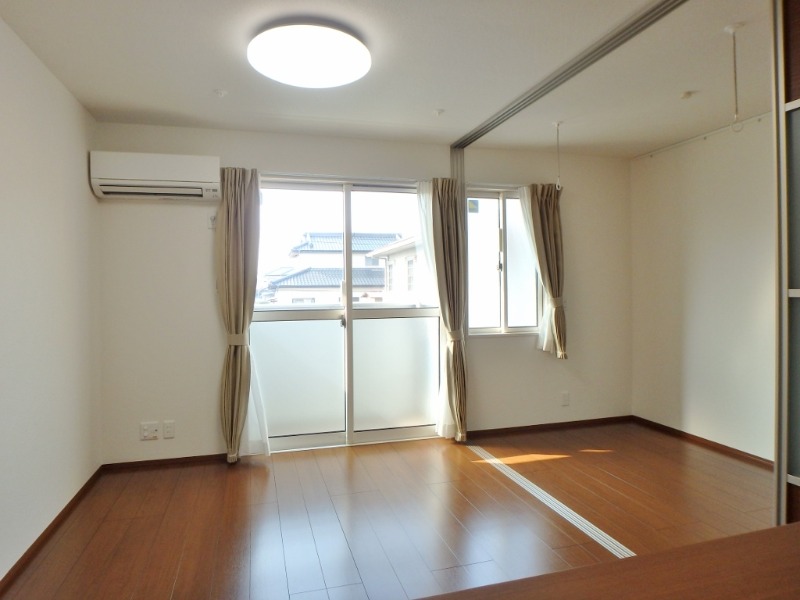 居室・リビング　図面と現状に相違がある場合には現状を優先