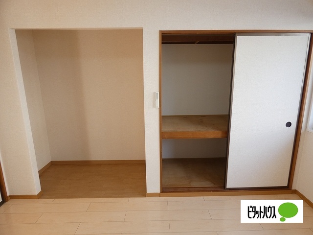 収納　クローゼット