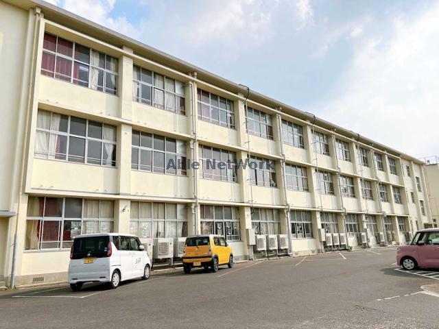 小学校　宇部市立藤山小学校（小学校）まで1959m