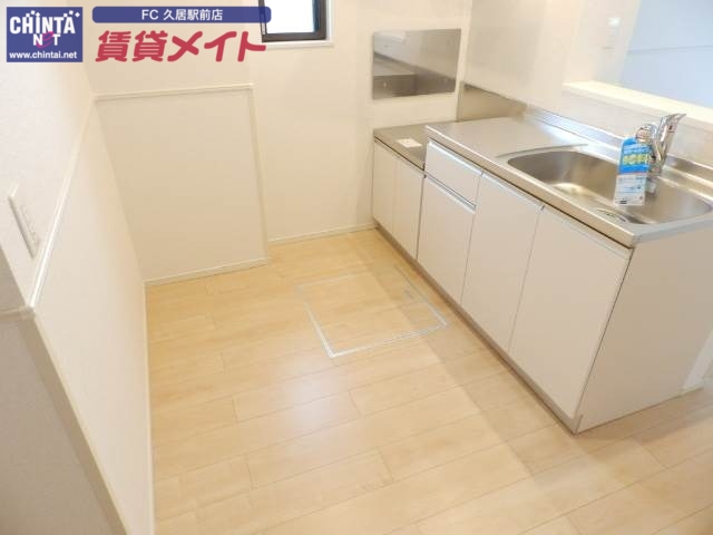 キッチン　同型反転参考写真