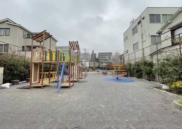 公園　新宿区立やよい公園（公園）まで473m