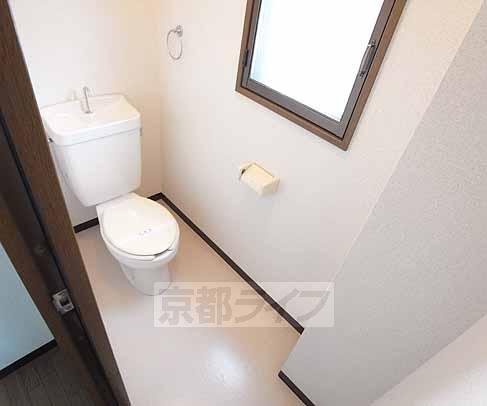 トイレ　洋式のトイレです。