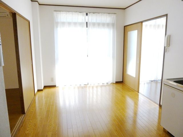 居室・リビング　★お部屋探しはタウンハウジング稲田堤店まで★