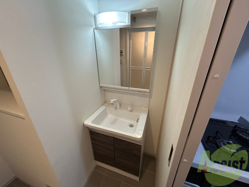 洗面設備　シャンプードレッサーで身支度もラクラクです！