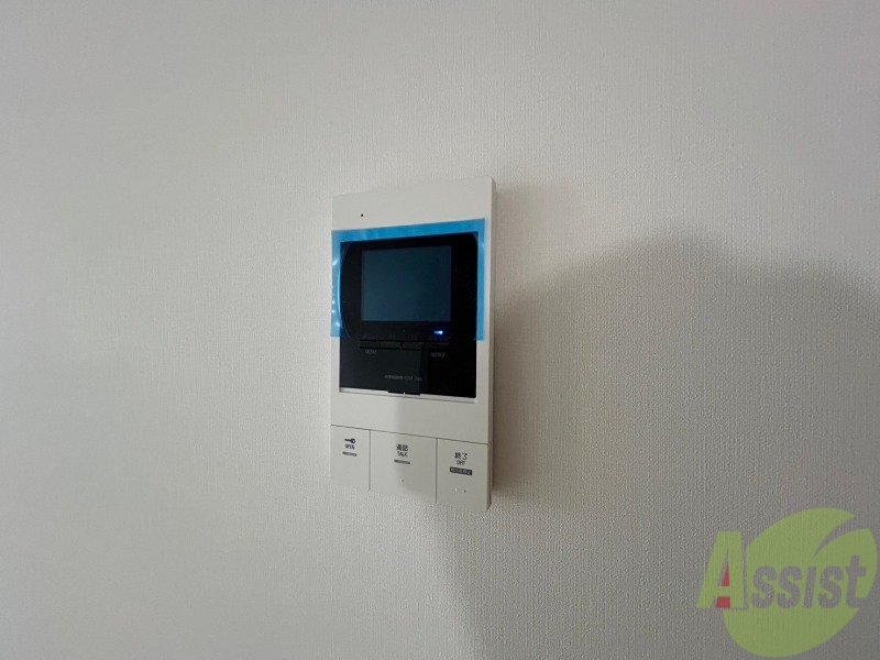 セキュリティ　ＴＶモニター付インターホンです。来客者の顔が見えるので安心！