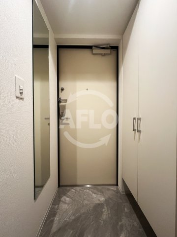 玄関　コンフォリア・リヴ淡路町一丁目　玄関