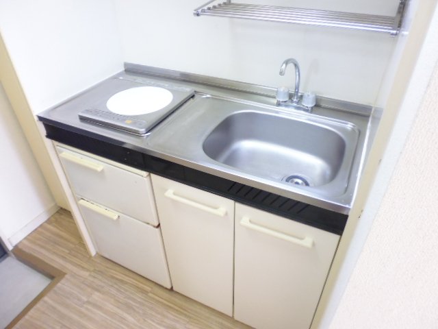 キッチン　IHコンロ付き